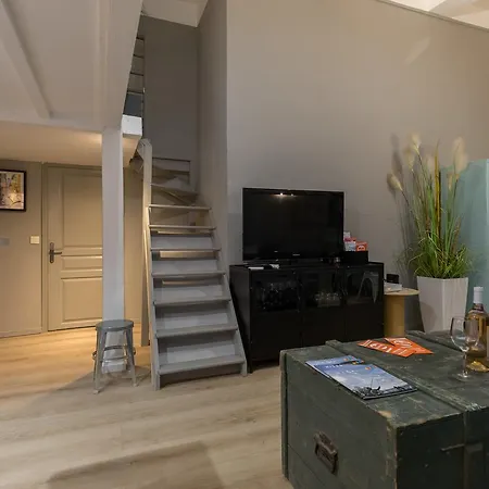 Place Vieille - Duplex, Type Loft, 8 Personnes, Calme, Vieux-nice * Nice