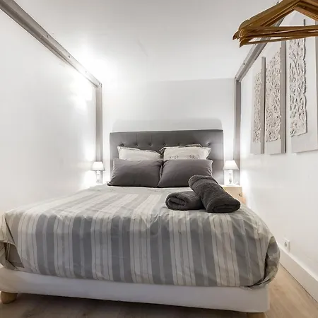 Place Vieille - Duplex, Type Loft, 8 Personnes, Calme, Vieux-nice *