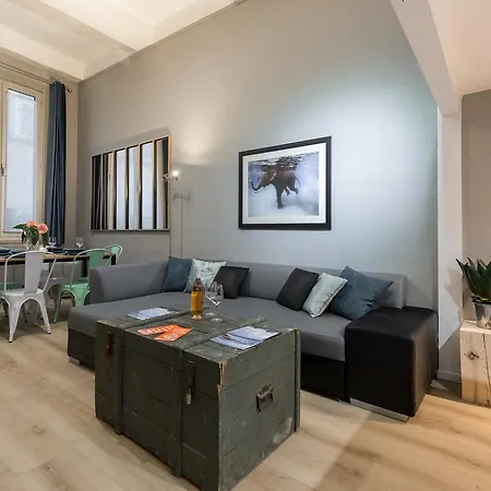 Place Vieille - Duplex, Type Loft, 8 Personnes, Calme, Vieux-nice Apartamento *