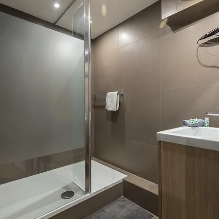 Place Vieille - Duplex, Type Loft, 8 Personnes, Calme, Vieux-nice Apartamento