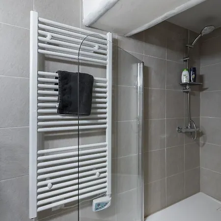 Place Vieille - Duplex, Type Loft, 8 Personnes, Calme, Vieux-nice