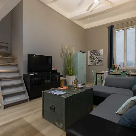 Apartamento Place Vieille - Duplex, Type Loft, 8 Personnes, Calme, Vieux-nice Nice